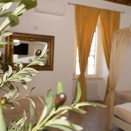 Le Boutique Luxury Rooms Diffused In Historical Center-3